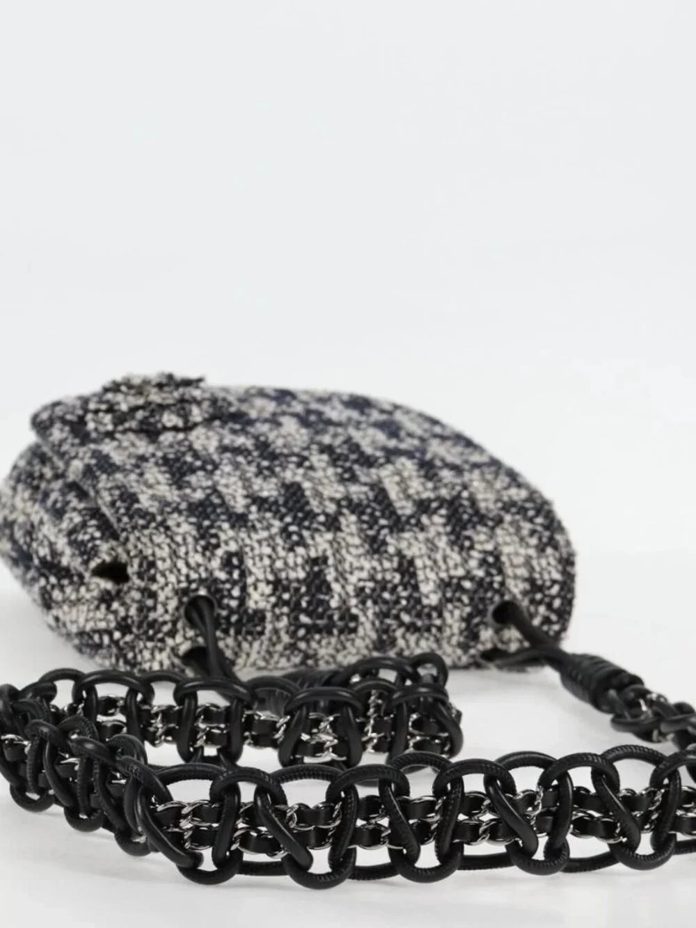 CHANEL Chain Shoulder Bag Tweed Black Silver CC Auth 131083SM